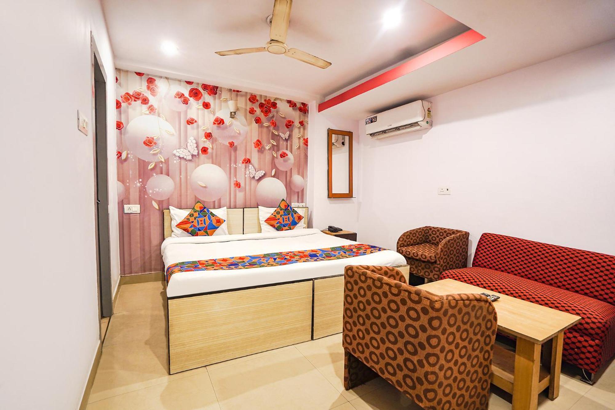 Fabexpress R Inn - Nr Prayagraj Railway Station Muthiganj Eksteriør bilde