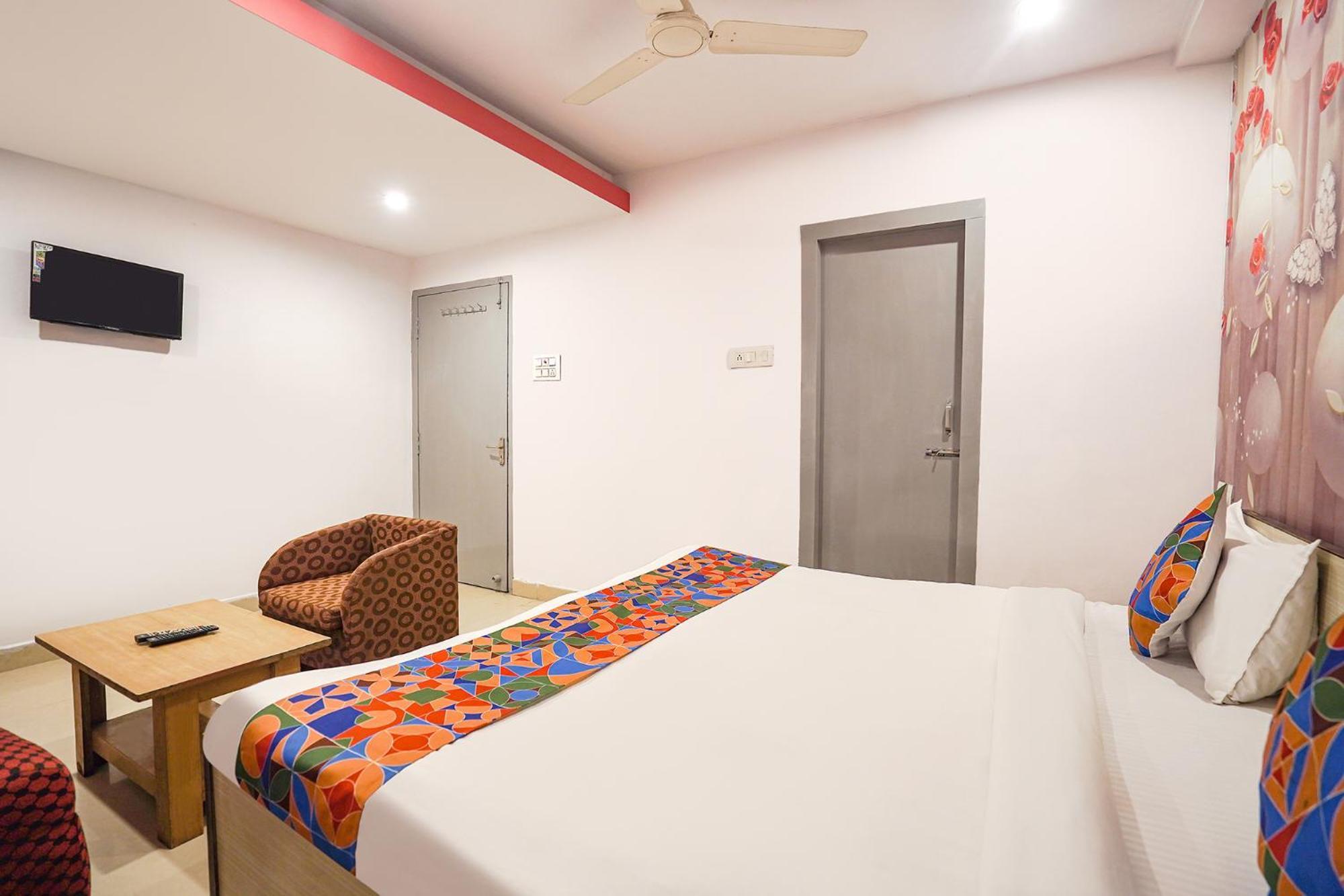 Fabexpress R Inn - Nr Prayagraj Railway Station Muthiganj Eksteriør bilde