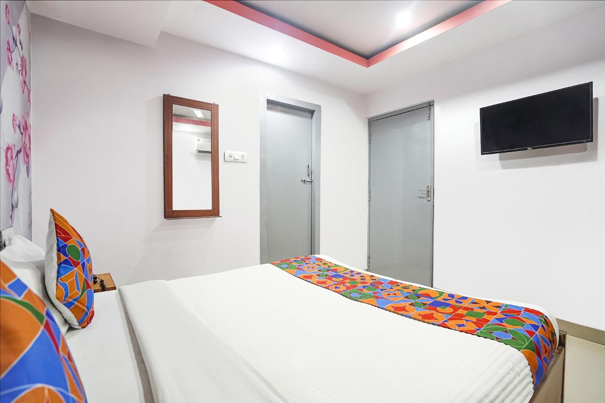 Fabexpress R Inn - Nr Prayagraj Railway Station Muthiganj Eksteriør bilde